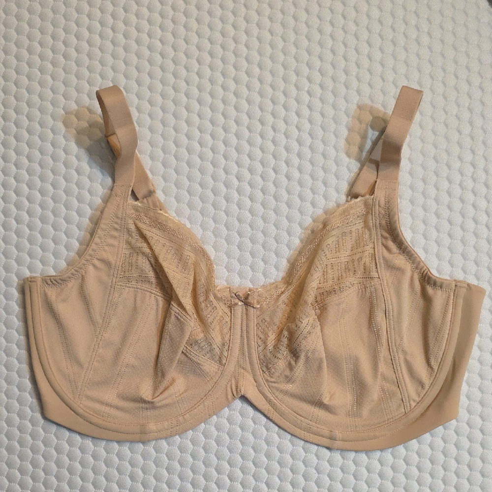 Lilyette 40DD Nude Minimizer Underwire Bra | Lace Detail | Style 022095 |